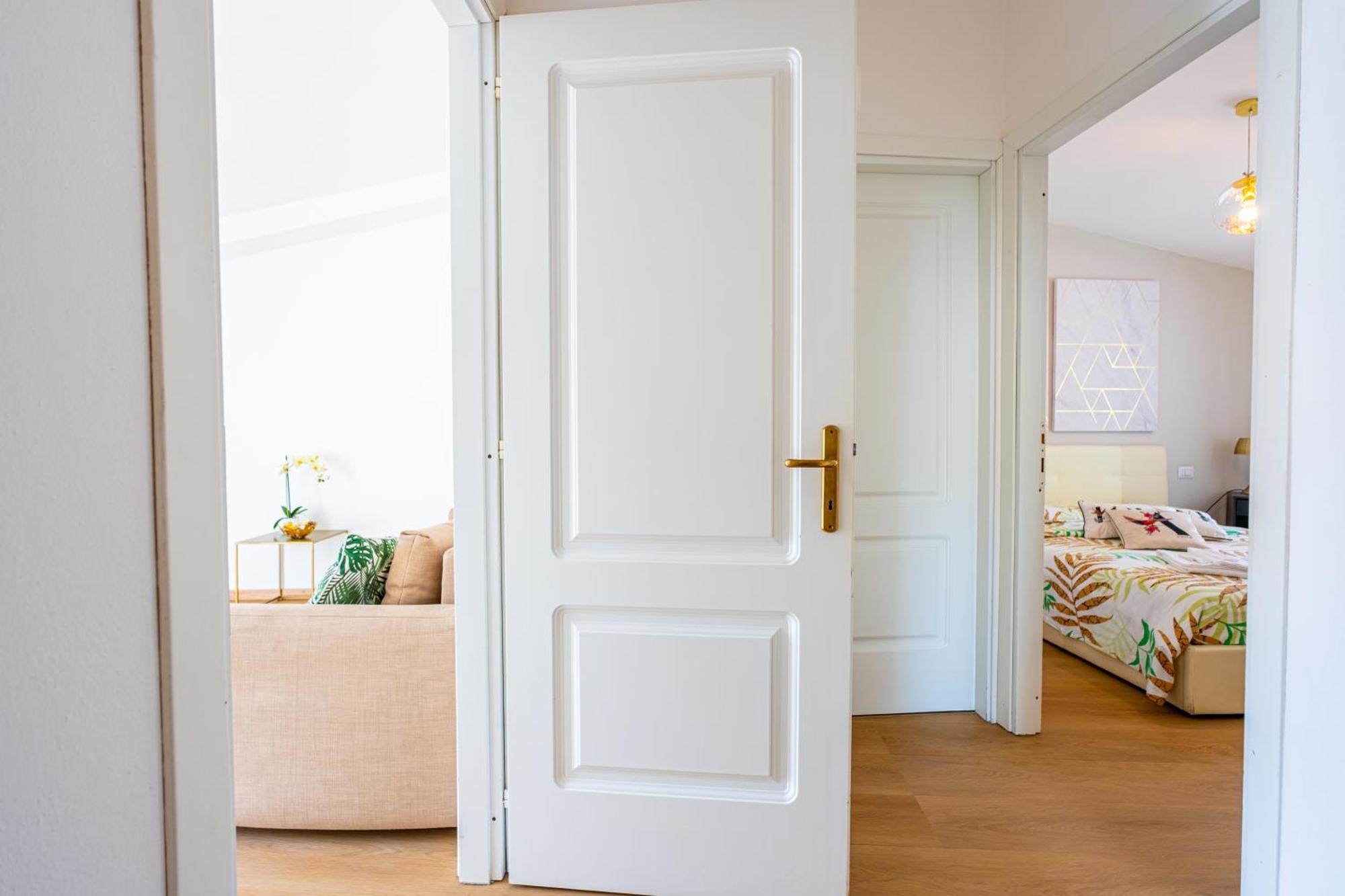 Liberty Suite Cagliari Bagian luar foto