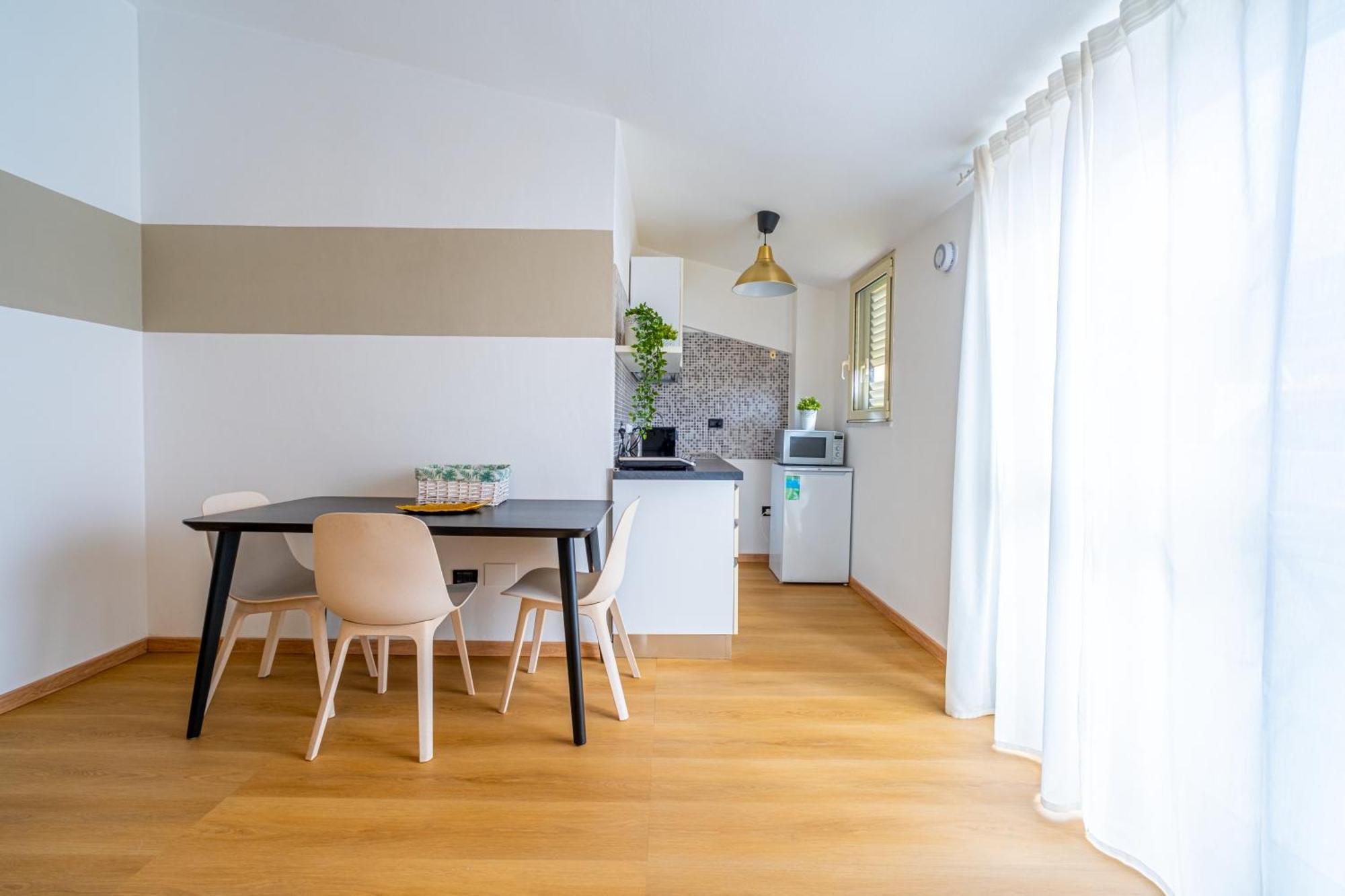 Liberty Suite Cagliari Bagian luar foto
