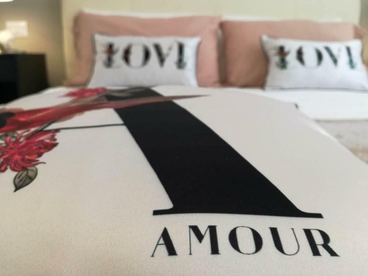 Liberty Suite Cagliari Bagian luar foto